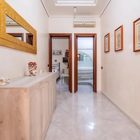 Casa Del Mandorlo شقة أفولا