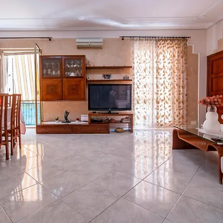 Casa Del Mandorlo شقة أفولا