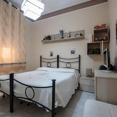 Casa Del Mandorlo شقة
